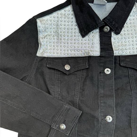 Y2K Silver Studded Black Denim Trucker Jacket Women's Size M Edgy Western Baddie - Picture 2 of 8